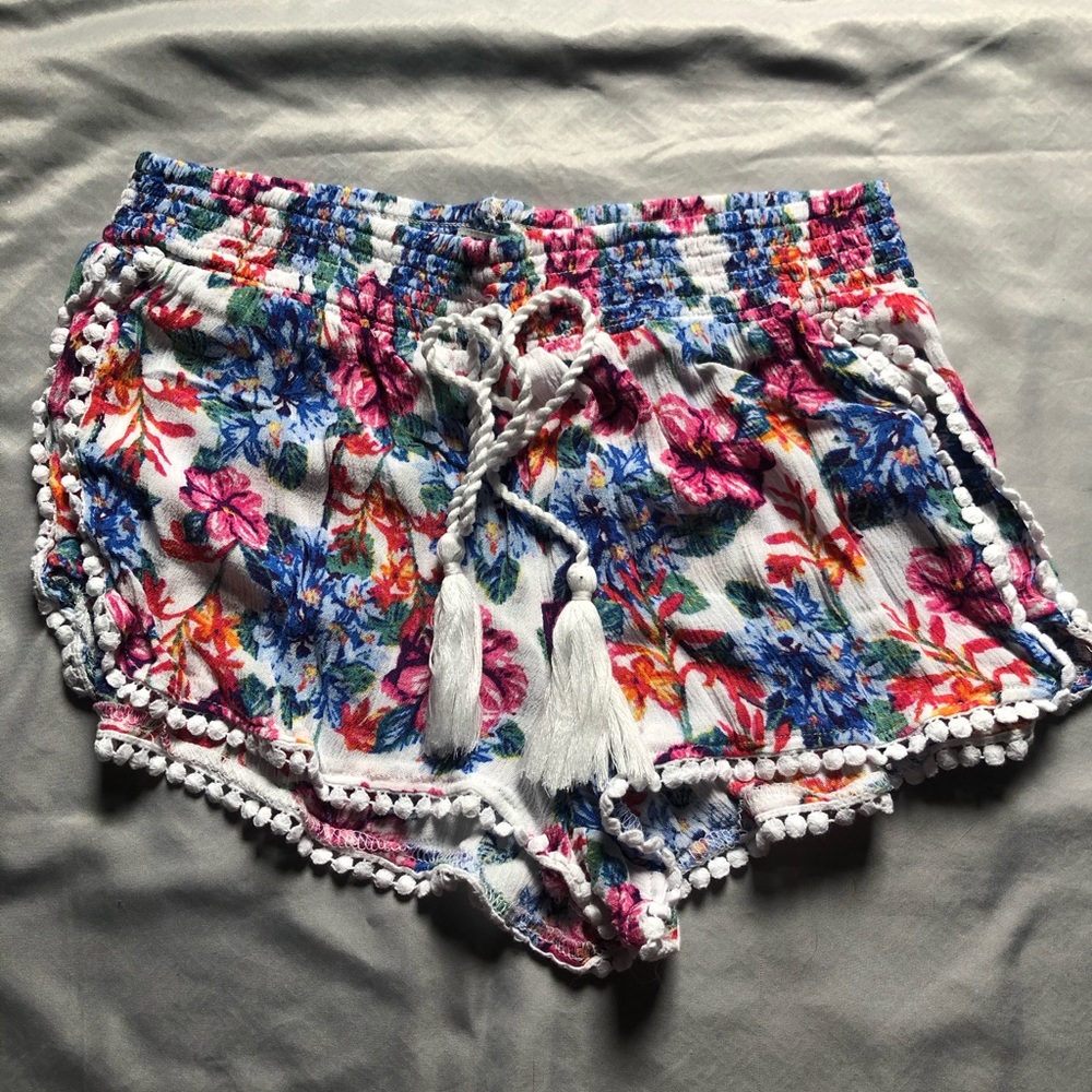 Floral girls shorts